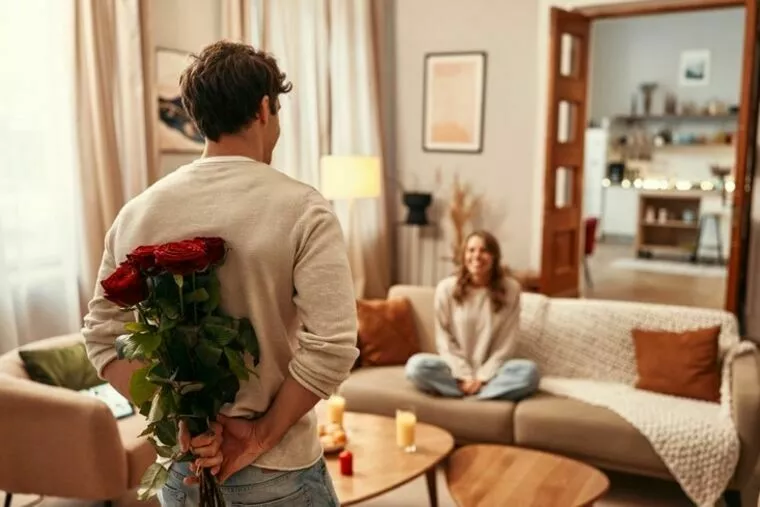 プロポーズのきっかけは？男性が心を決めるタイミングを知る