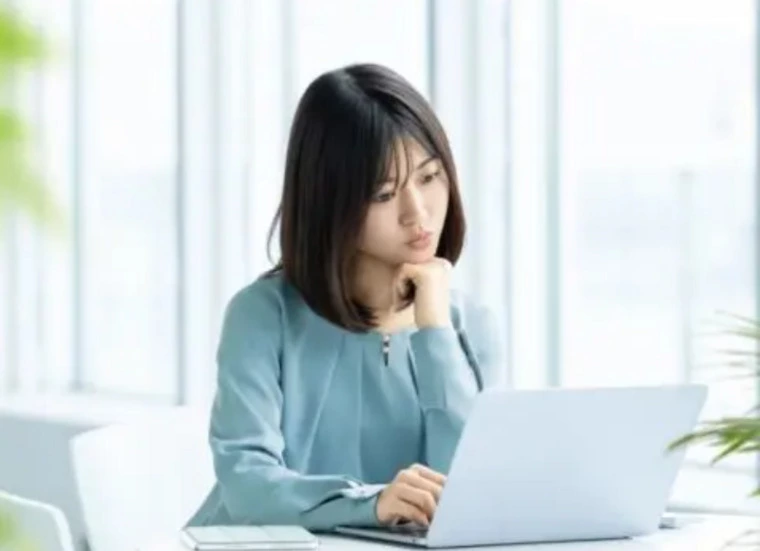 定期的な交際状況の報告