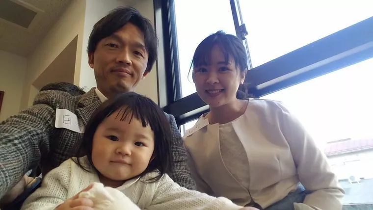 苦戦した保活の末、10カ月の娘、保育園の入園式でした。