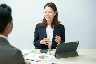 結婚相談所ピュアウェディング「高学歴男性は恋愛が苦手？婚活を成功させるためのカギとは」-4