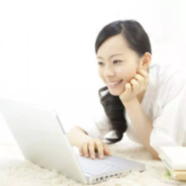 女性から積極的に行きましょう。