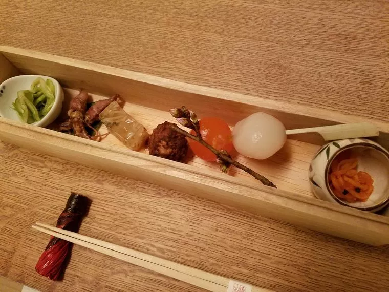 成婚退会した女性会員さんご夫婦とお祝いの食事会