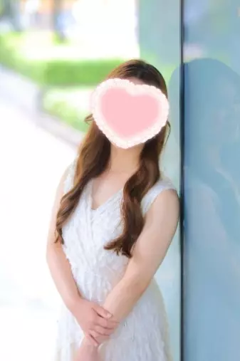 ララウエディング「院卒聡明な20代リケジョさん・ご入会から2ヶ月で真剣交際」- 2