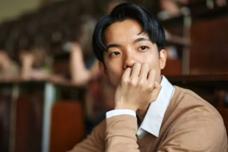 情報が多い時代だからこそ、立ち止まって考えてほしいこと