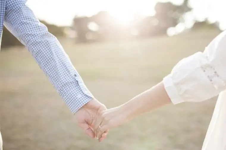 おごりおごられ論争