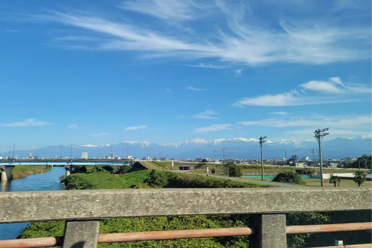 富山の婚活.日本屈指のクルマ社会,車はマストアイテム!?