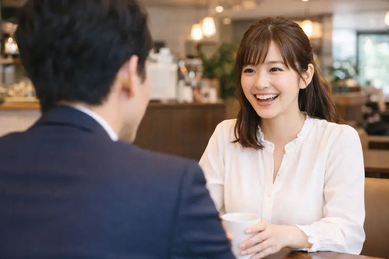 女性の気持ちは手に表れる！？しぐさの心理学