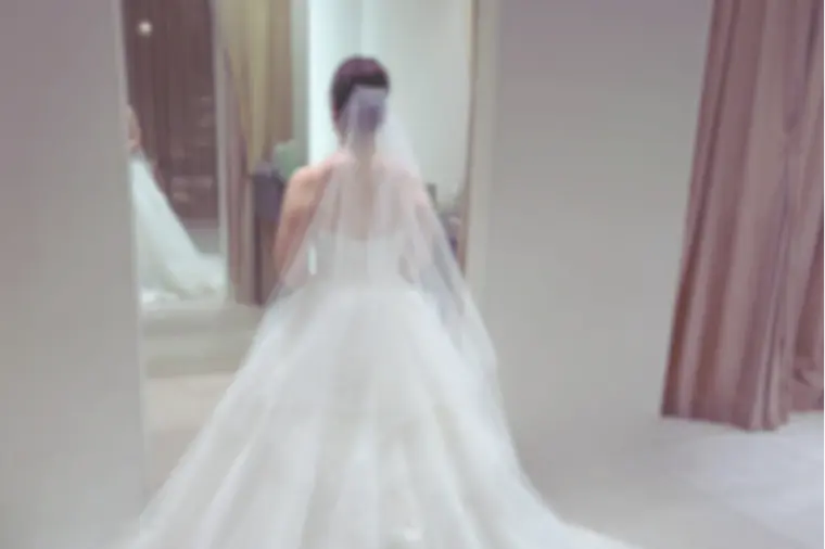 結婚相談所Blue Moonstone「【横浜】成婚退会された20代女性とドレス試着へ」-1