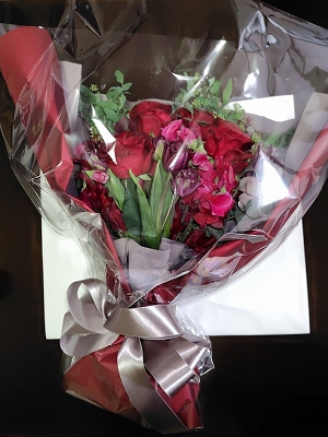 日本官婚推進協会「8ヶ月で掴んだご縁。30代女性がご成婚退会へ」- 2