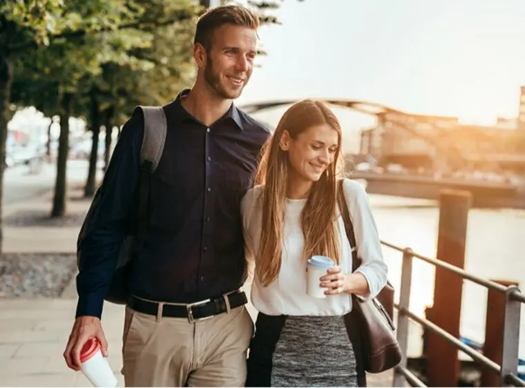 男性が自然に動き出す。うまくいく女性がやっていること。