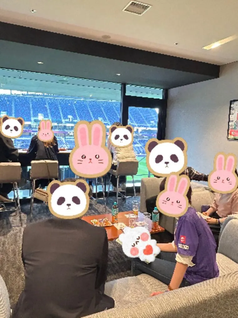 VIPルームでサッカー観戦婚活パーティー！！