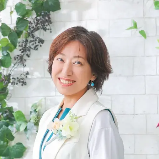 ＥＴＥＲＮＩＴＹ（エタニティ）「破局を乗り越えた20代成婚者さんとの「お祝いフォト」」- 5