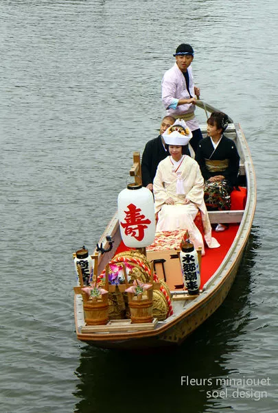 soel design ソエルデザイン「美しい日本の結婚風景、茨城県潮来あやめまつり伝統嫁入り舟」-2