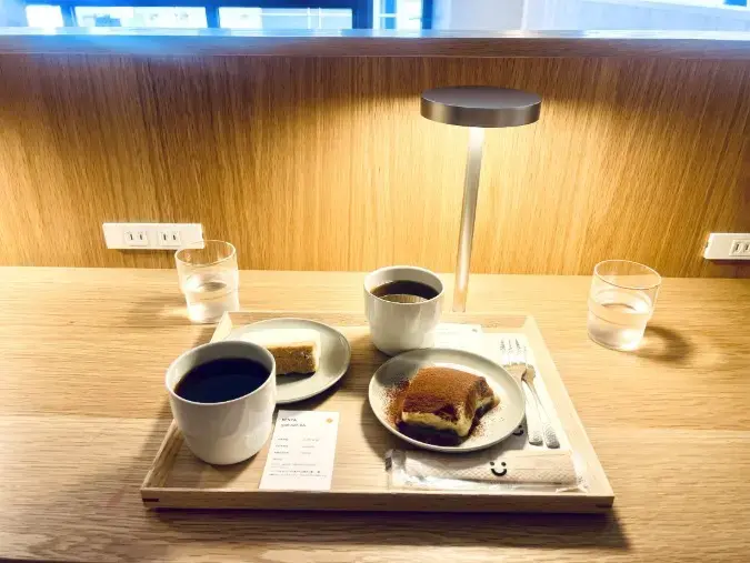 シャトン・マリッジパートナーズ「東京カフェ散歩② 新富町の穴場カフェで余白を楽しむ」- 4
