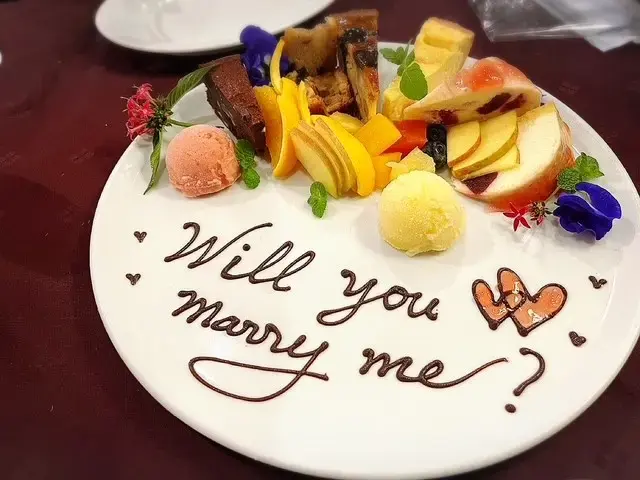 Vive la Vie（ヴィブラヴィ）「婚活女子応援　40代婚活 バリキャリ女性の逆転婚活！」- 5