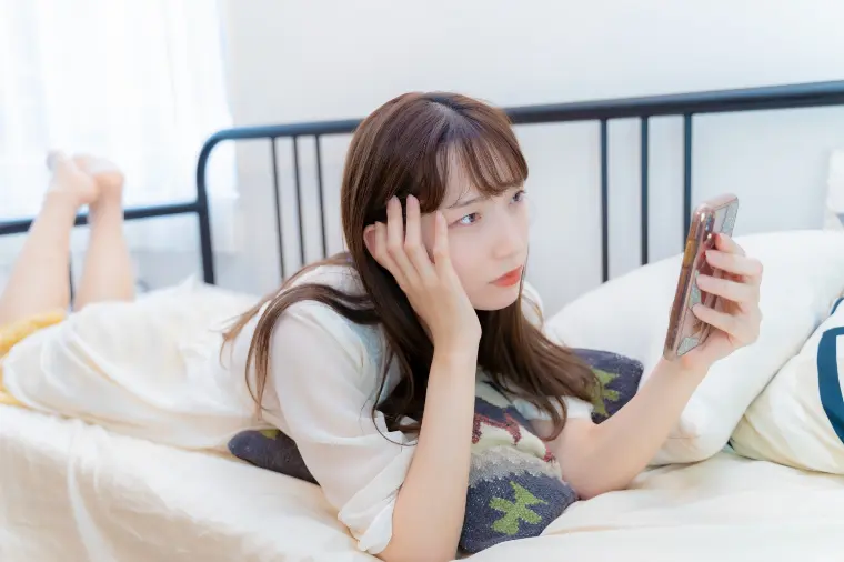 話しの広がらない“相槌だけLINE”の落とし穴