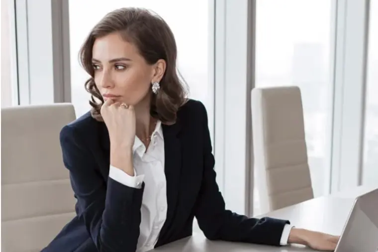 男性から敬遠される「バリキャリ女性」の特徴とは？