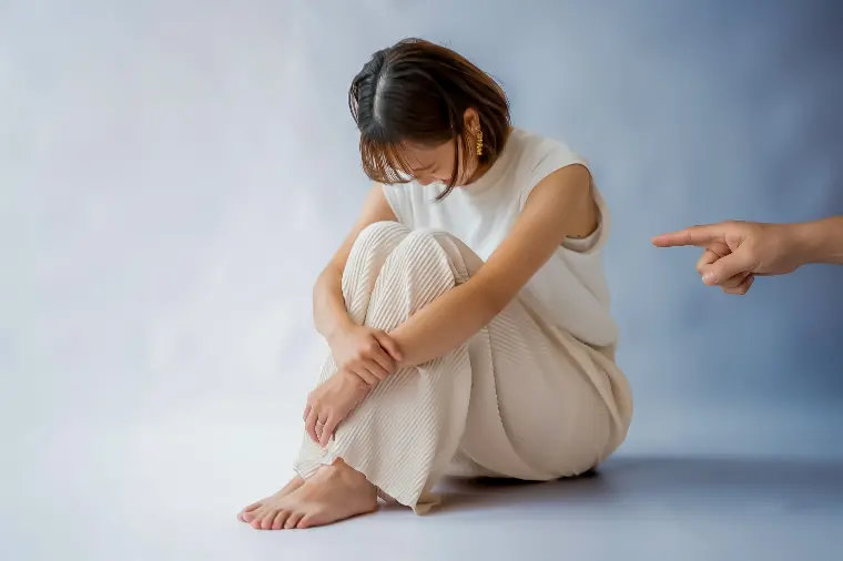 強くいるより、弱みを見せられる女性が愛される理由