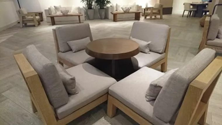 お見合いの席とり