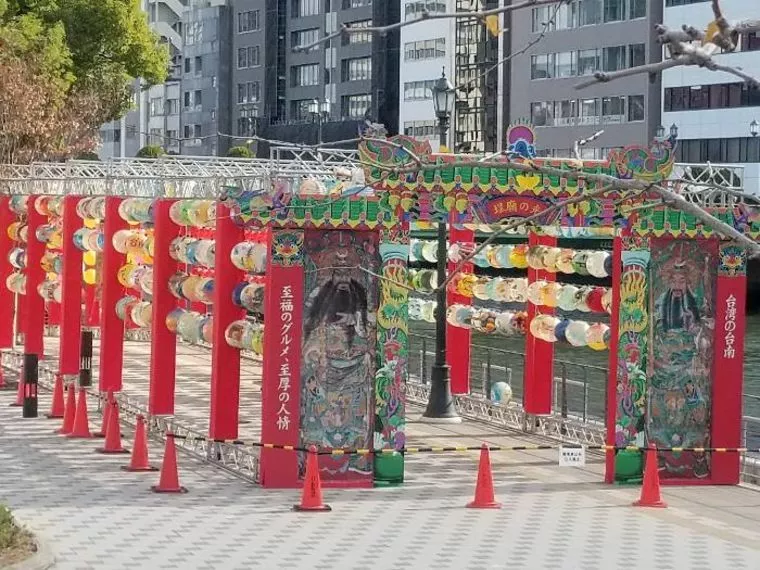 明日から中之島はクリスマス一色！大阪光の饗宴スタートです