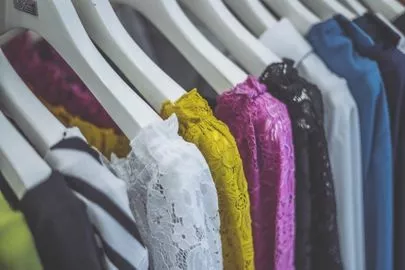 Dear Bride Tokyo「婚活服の選び方教えます！会社にも着ていけるデート服⑤」-3
