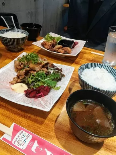 婚活サポート　ひまわり結都　結婚相談所「Ⅰ♥LOVE　尼崎　【商店街の中ほどにあるお店】」-2