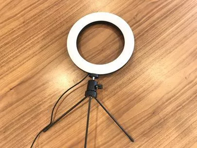 賢者の婚活「コロナ感染再拡大　オンラインお見合いでの必需品」-2