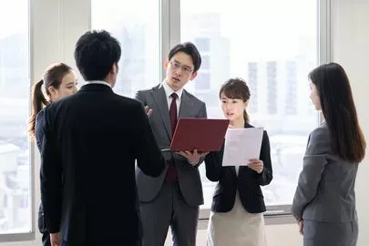 結婚相談所インフィニ 青山結婚予備校「プランナーは結婚相談所で人気のある職業？その真実について」-2