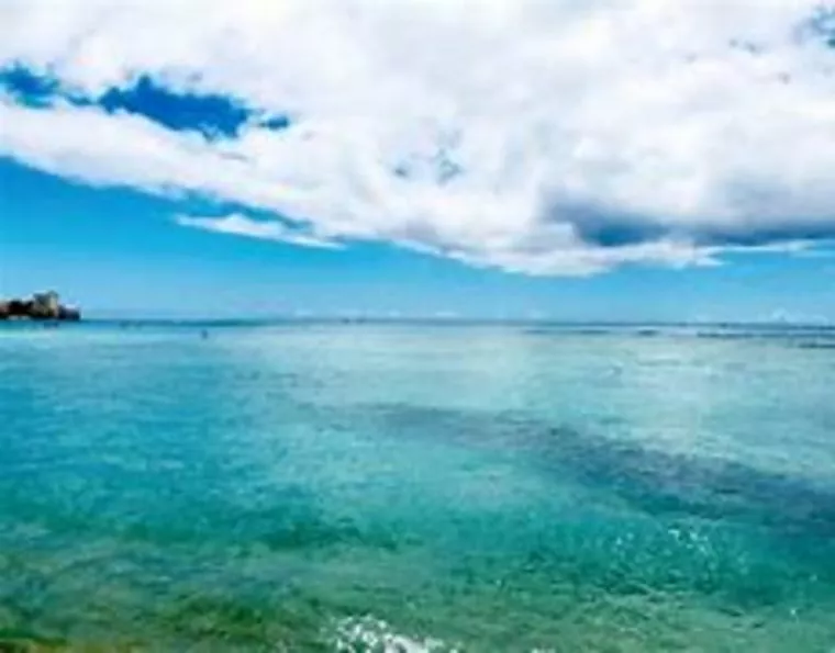 そこに留まらないで。