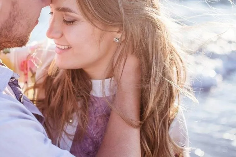 結婚相手の年収がいくらだったら幸せだと感じられるのか？
