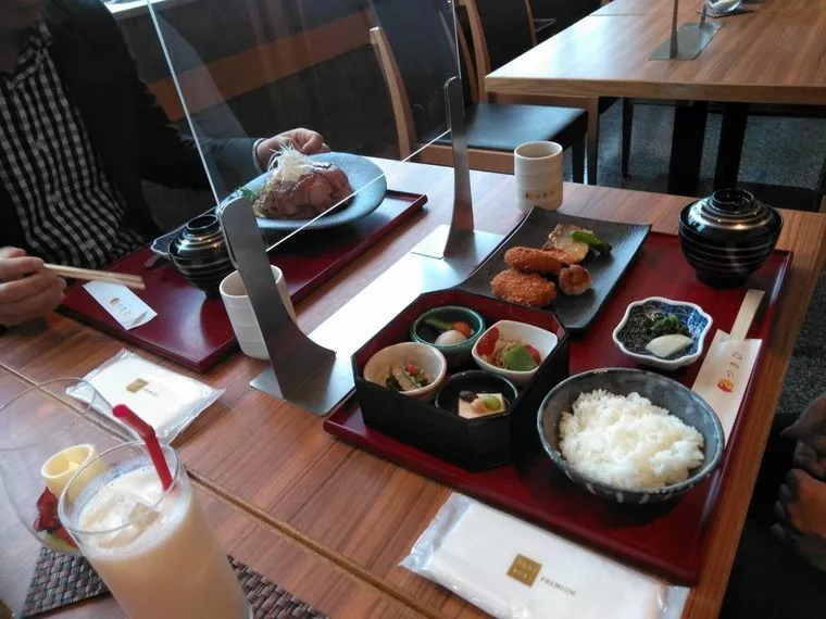 ミューナ特別企画　男性会員様お食事マナーcheck講座