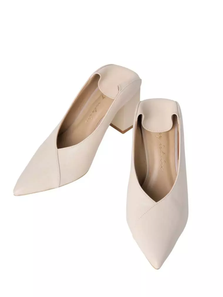 大流行のバブーシュ（靴です）