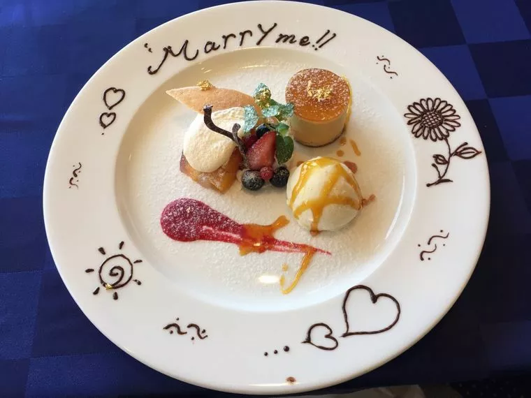 ホテルのディナーでプロポーズ💓