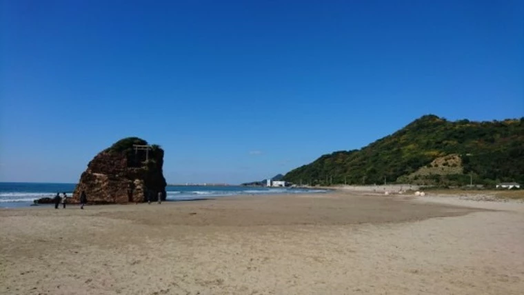 縁結びの神様を迎える稲佐の浜
