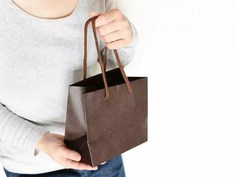 お見合いの時に手土産は必要か？