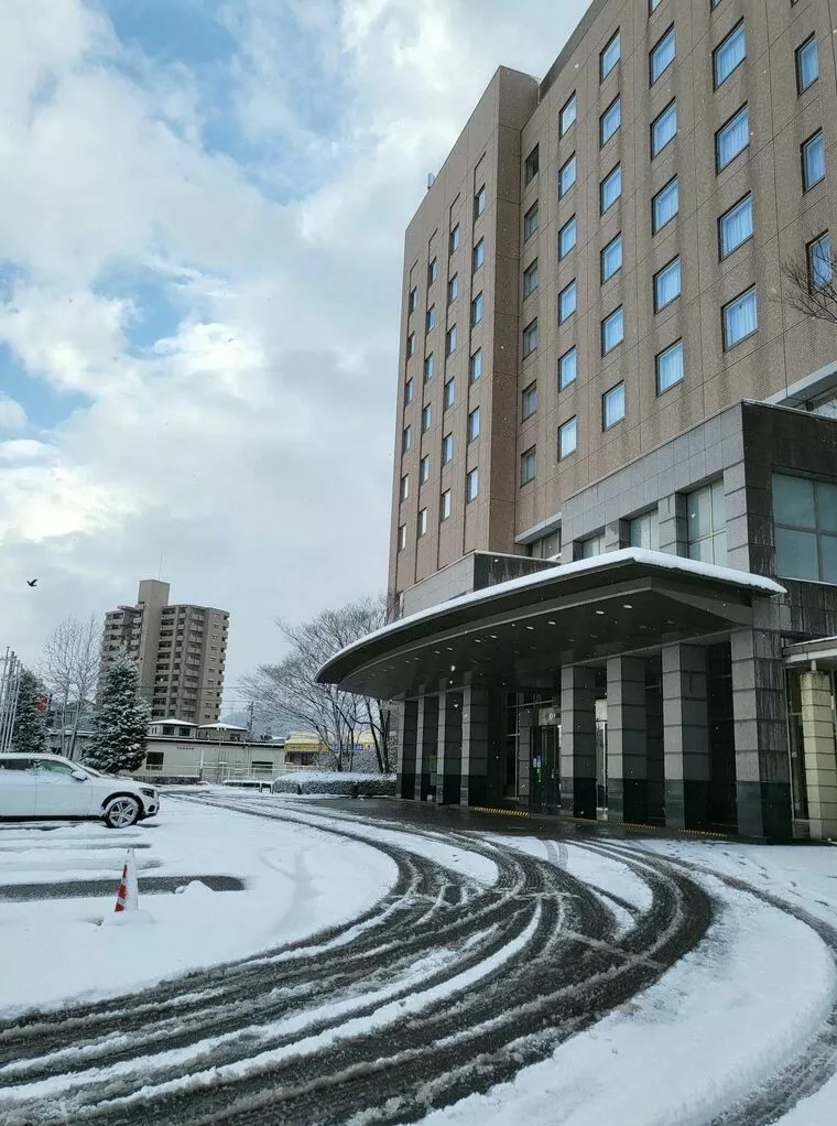 今日は雪、お見合いは・・・