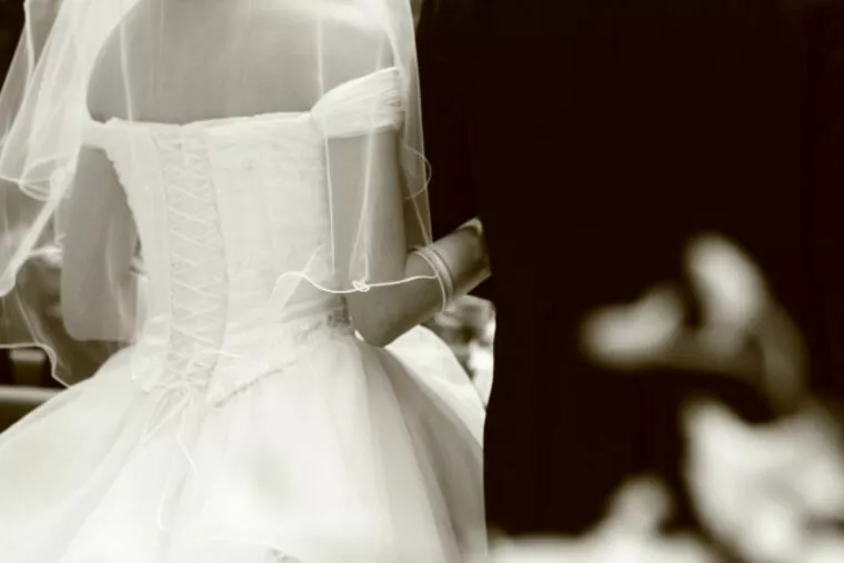 交際中、彼は彼女に結婚を意識させ続けた