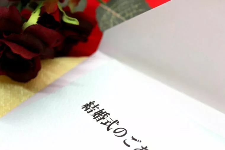 プロポーズ後の結婚準備、二人で決めること