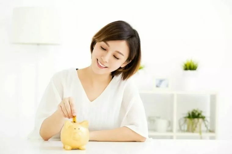 結婚前の貯金を女性はどうしてる？よくあるお金の悩み