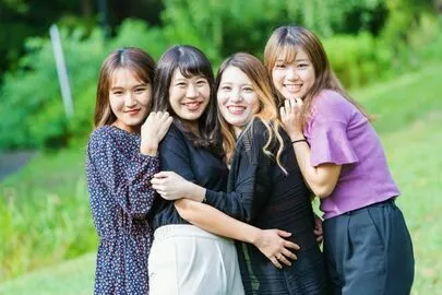ブライダルサロン・テラス「実家帰省が憂うつ？同窓会、家族からの結婚・子どもマウント」-4