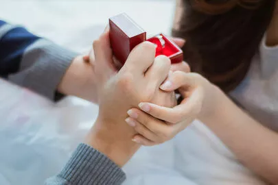 結婚相談所インフィニ 青山結婚予備校「年上好きになりやすいタイプはどんな人？特徴について分析！」-3