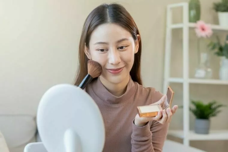 【確認】婚活で男性に好印象を与えるメイクのポイント