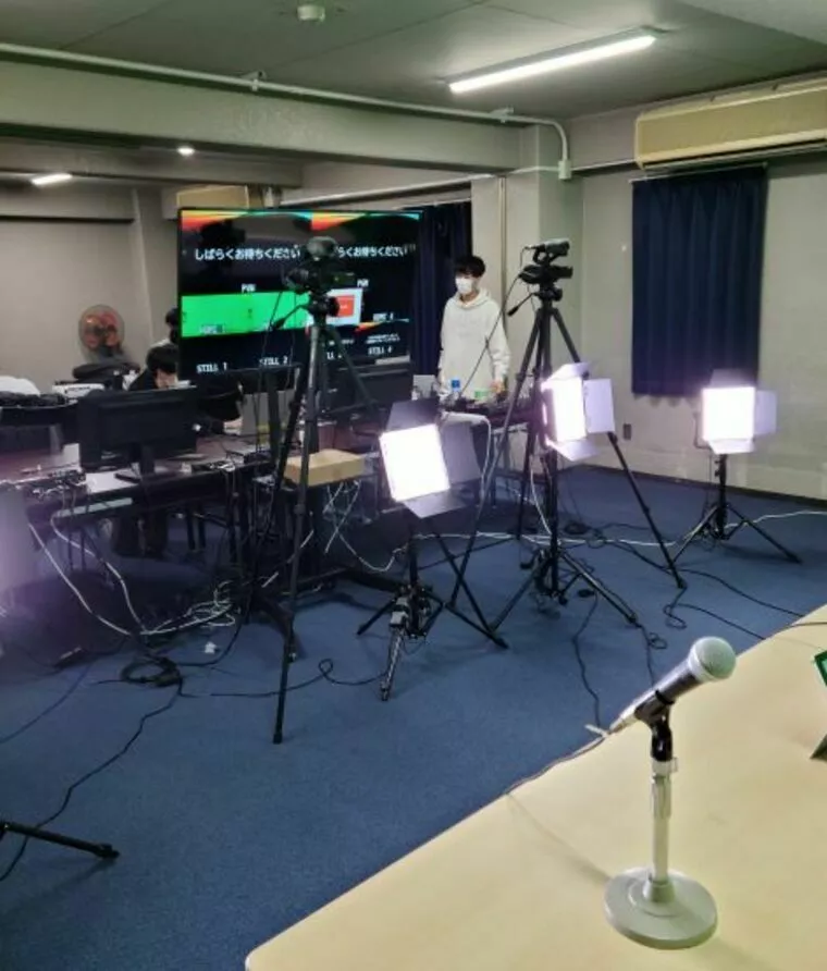 国立大学で講師をした際の公開ゼミナールの様子！