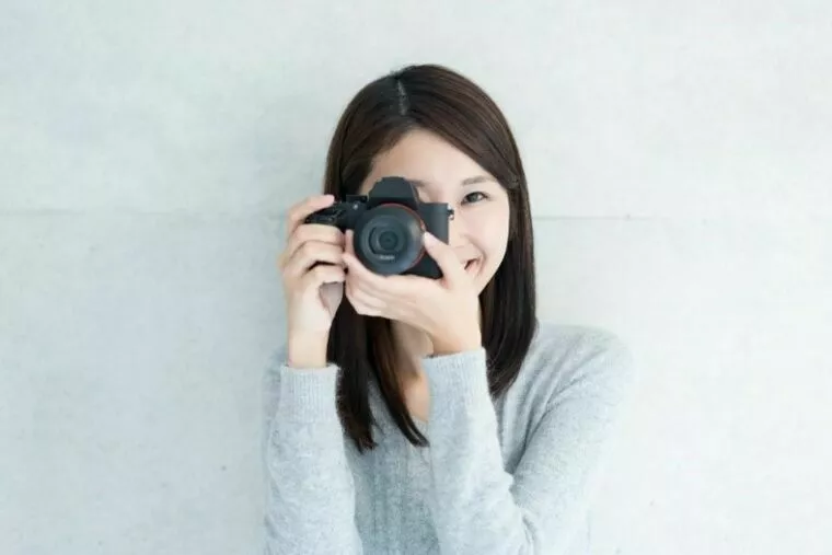 自然な感じで好印象な婚活写真を撮るにはどうすれば良い？