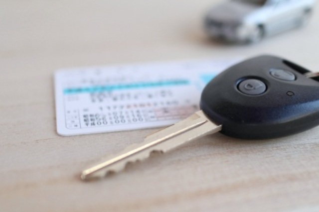 高齢者の免許返納問題から見えてくる、高齢期に相応しい住環境とは？