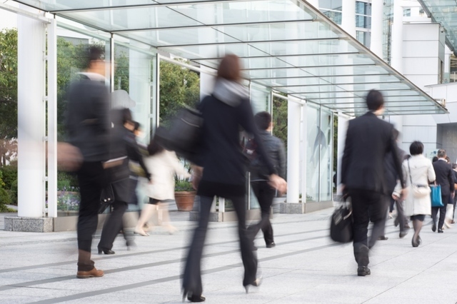 「失業なき労働移動促進政策」がもたらす、日本型終身雇用制度の終焉