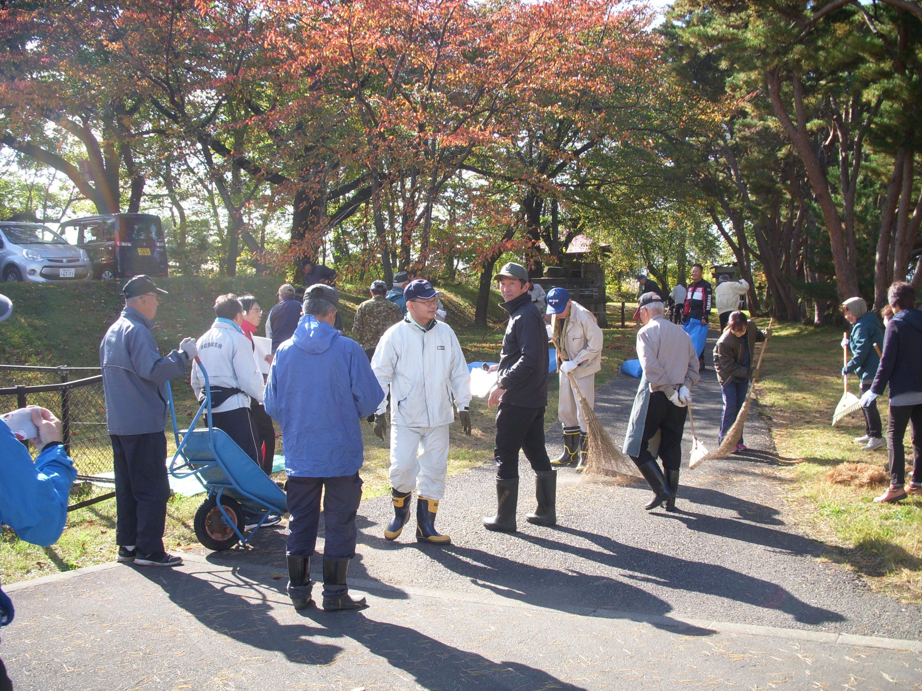 幸畑墓苑清掃活動