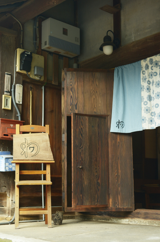 農家古民家guesthouse　玄関