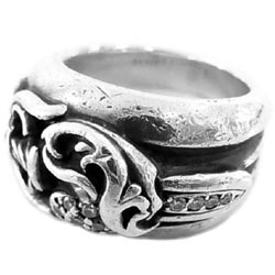 クロムハーツ ダガーハート パヴェダイヤ画像