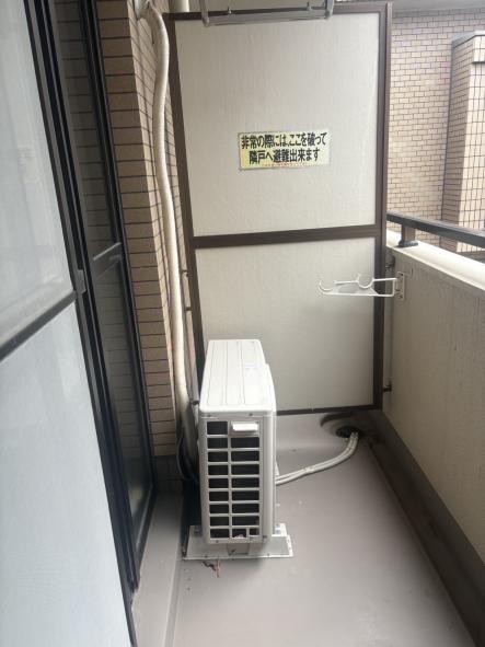 台東区のエアコン室外機取り外し前画像